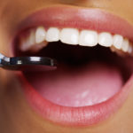 Całościowe leczenie stomatologiczne – znajdź ścieżkę do zdrowych i pięknego uśmiechów.
